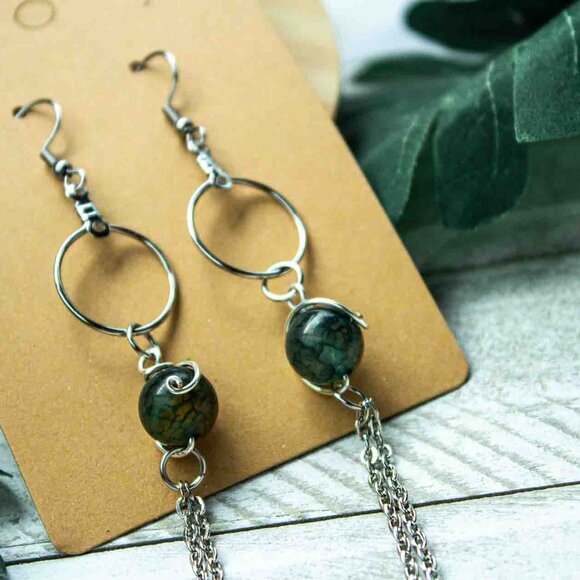 Emerald Green Agate Bead Dangle Earrings with Stainless Steel Chain - Picture 3 of 8